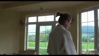 金发超高颜值单腿截肢美女残模视频