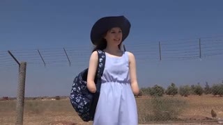 国外无手截肢清纯女生日常生活视频